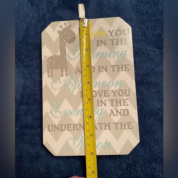 Hobby Lobby Wooden Giraffe and Matching Plaque Set - Picture 8 of 11